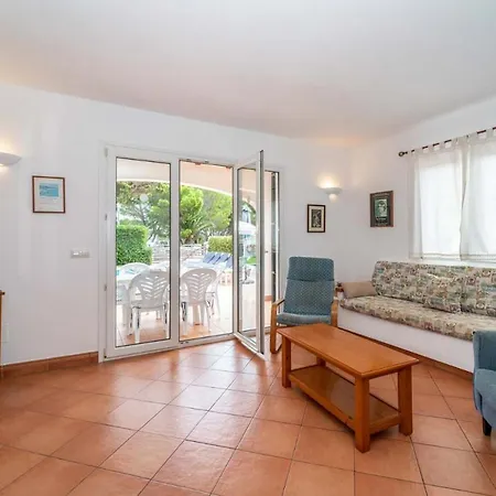 Kandela Villa *